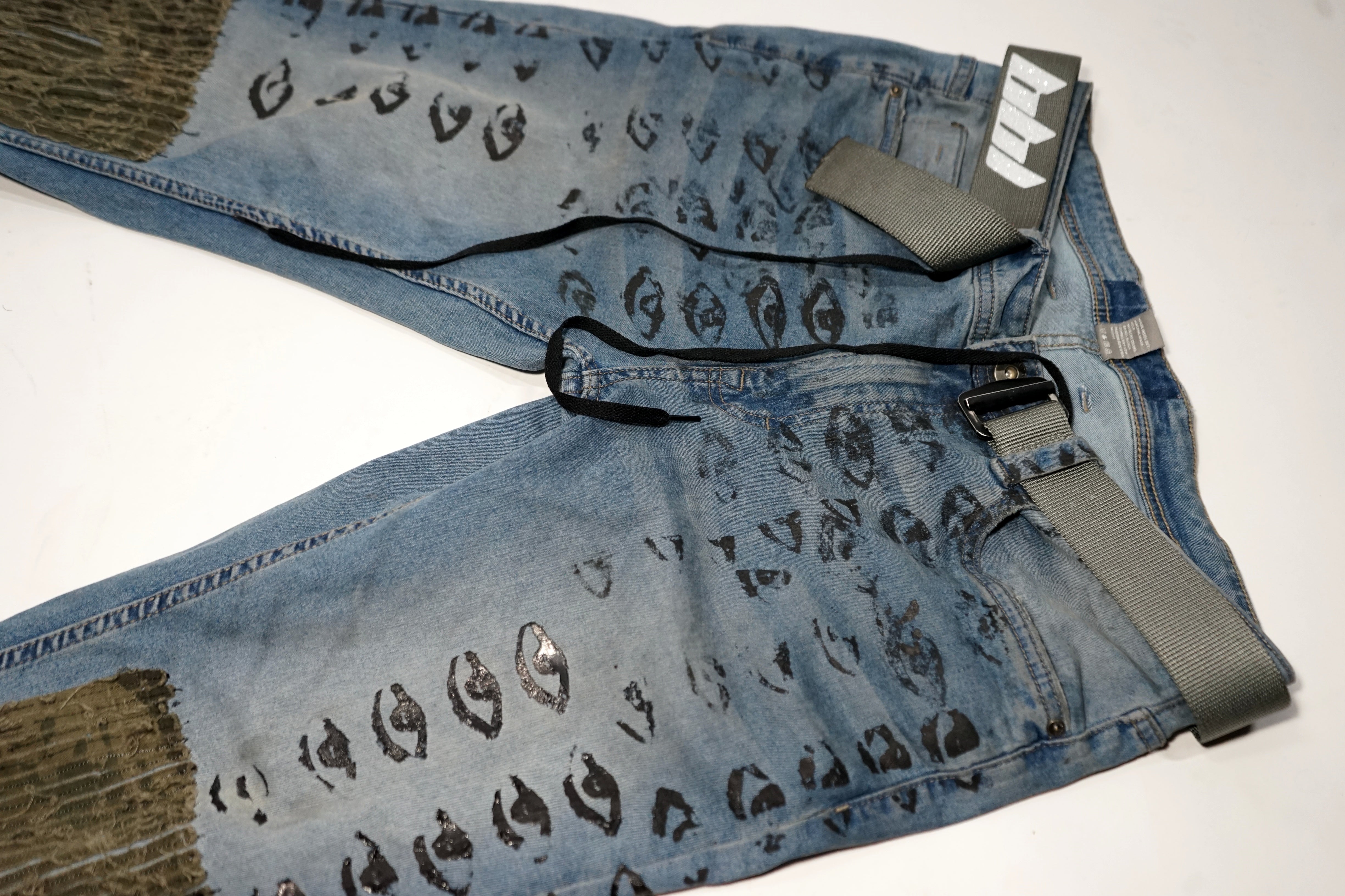 1/1 Insght arakhnid kamo denim