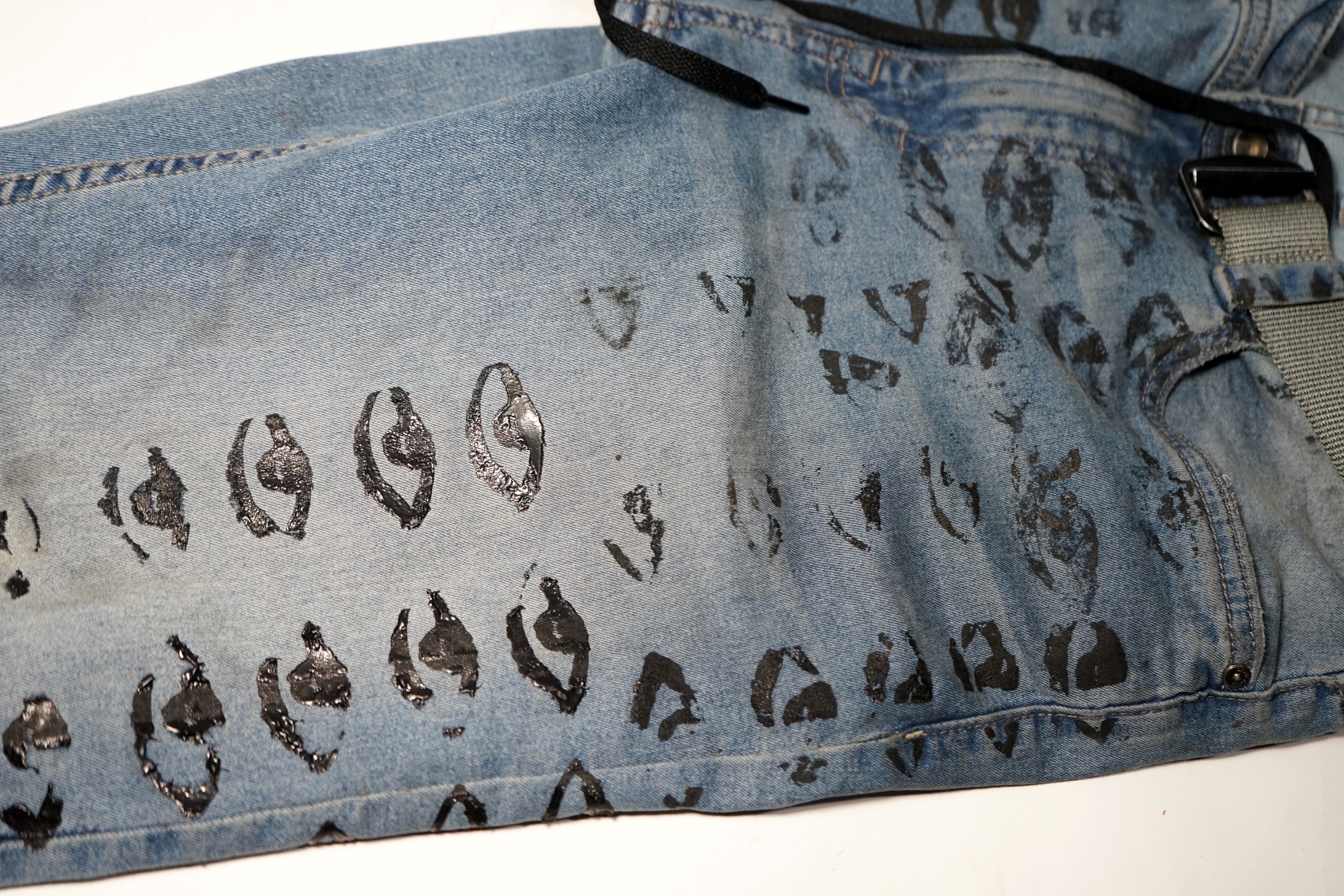 1/1 Insght arakhnid kamo denim